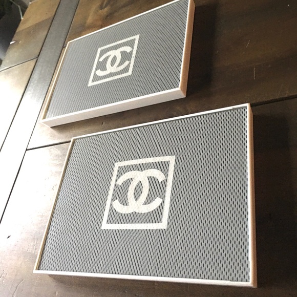 Twin Chanel rare dust bag accent wall pieces - Picture 4 of 5